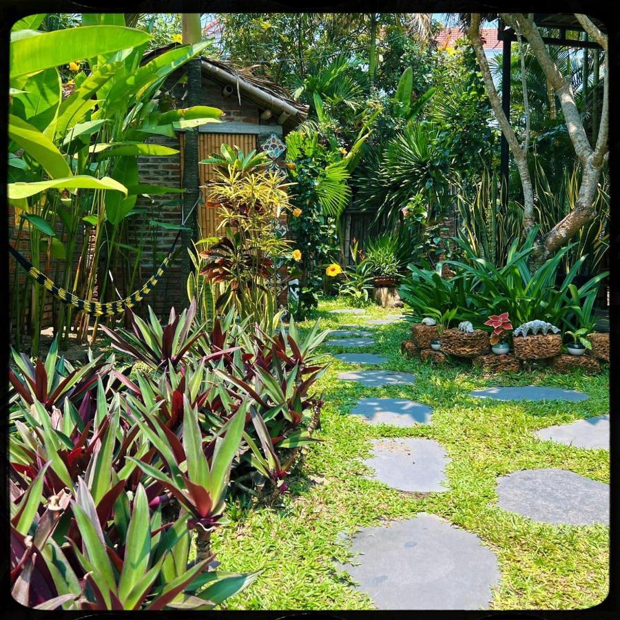 The Happy Bird B&B Hoi An Exterior photo